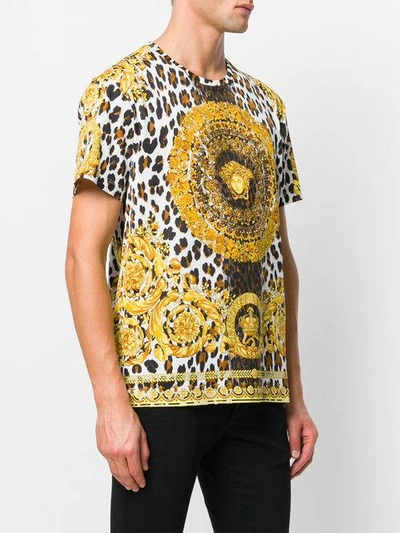 Shop Versace Wild Baroque Tribute T In A7900