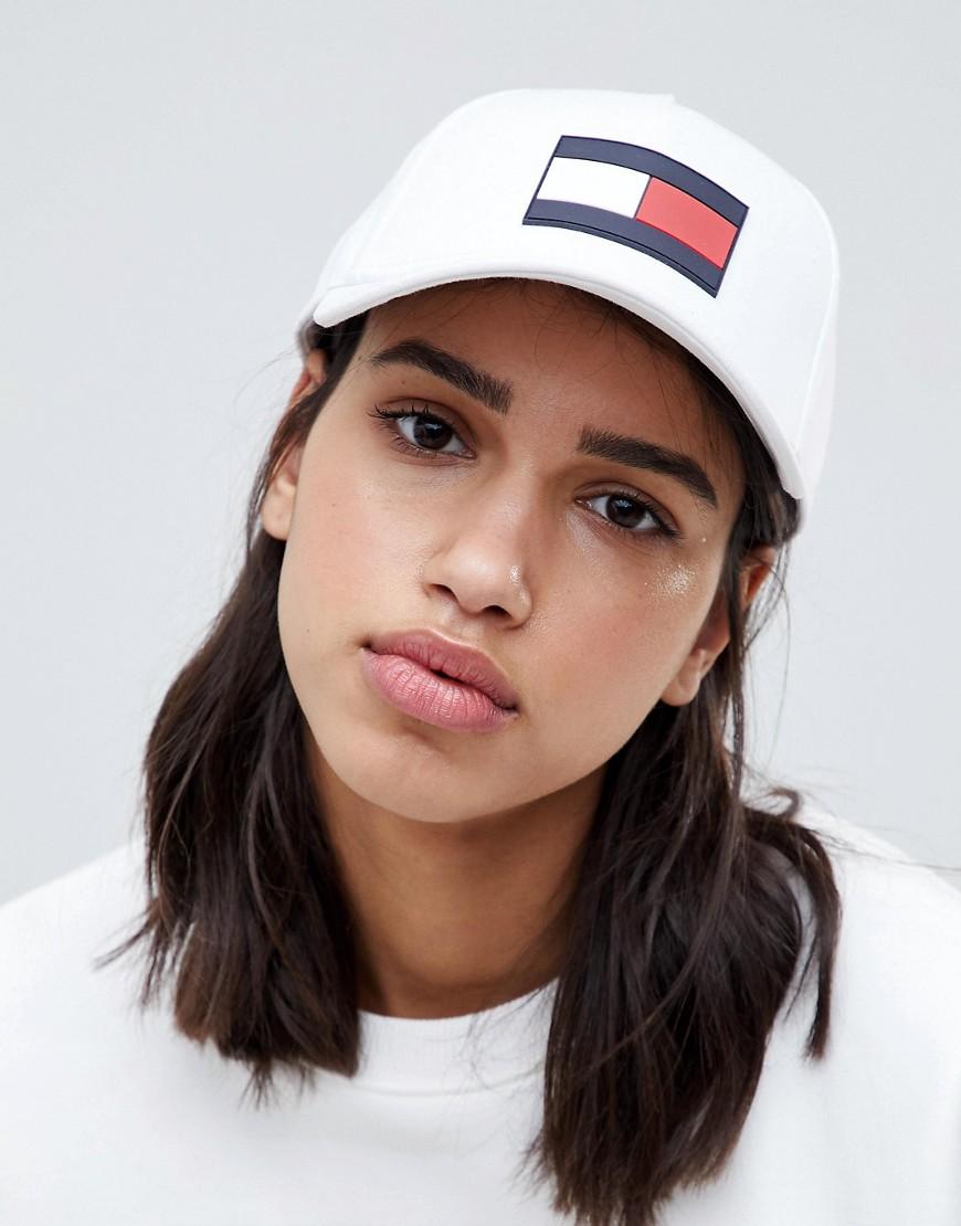 white cap tommy hilfiger