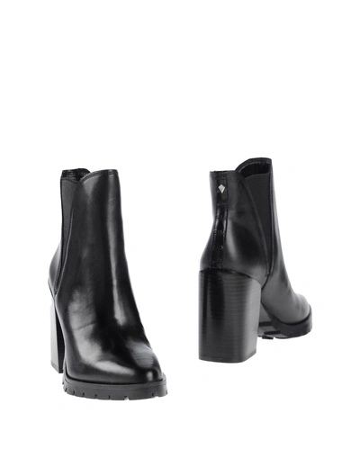 Shop Sam Edelman Ankle Boot In Black