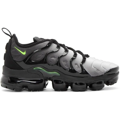 Shop Nike Black And White Air Vapormax Plus Sneakers In 009blk/volt