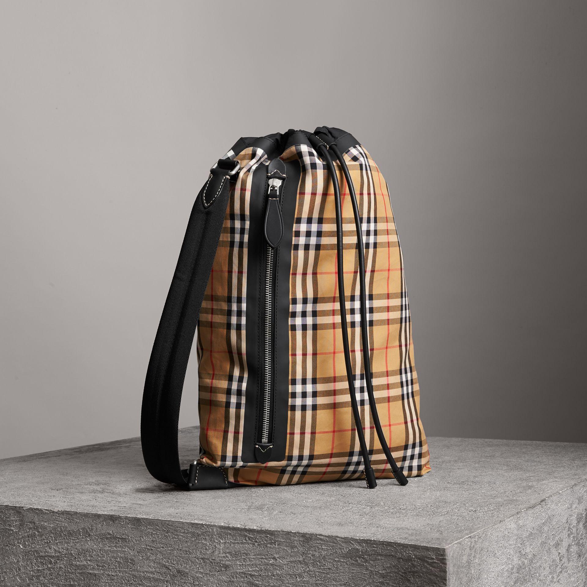 burberry small vintage check duffle