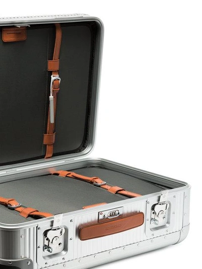 Shop Fpm - Fabbrica Pelletterie Milano Metallic Silver Bank Spinner 68 Aluminium Suitcase