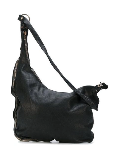 Guidi Zipped Messenger Bag In Black