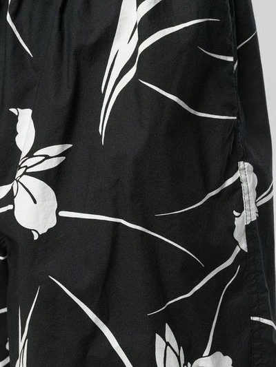 Shop N°21 Nº21 Floral Print Shorts - Black
