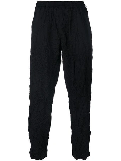 Shop Yohji Yamamoto Crinkled Tapered Cropped Trousers - Black