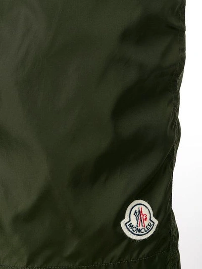 Shop Moncler Badeshorts Mit Logo In Green