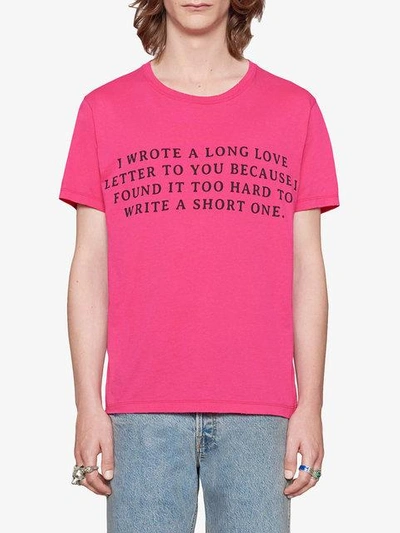 Shop Gucci Love Letter Print T-shirt - Pink