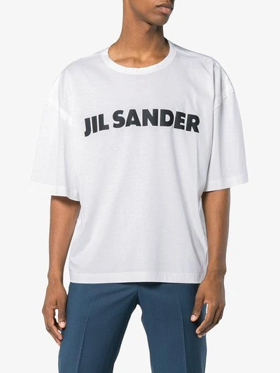 Shop Jil Sander T-shirt Mit Logo-print In 100 White