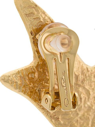 Shop Oscar De La Renta Seagull Earring - Metallic