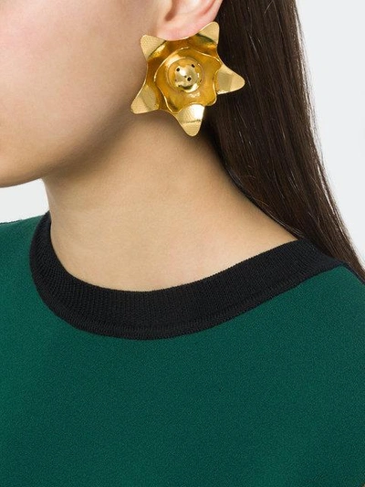 Shop Paula Mendoza Kogi Flower Earrings In Metallic