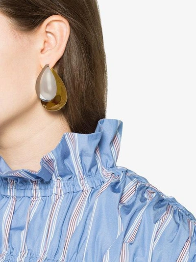 Shop Charlotte Chesnais Two-tone Petal-shape Earring In Gold