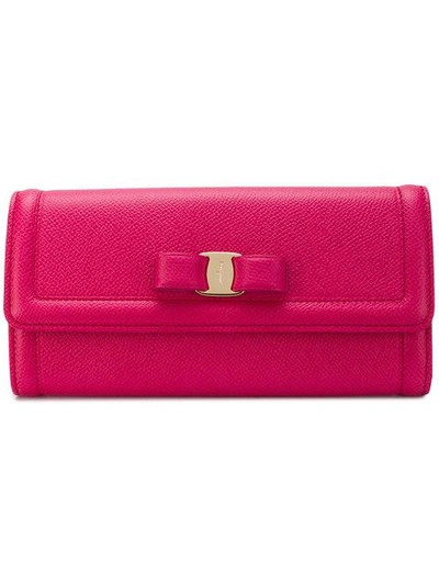 Shop Ferragamo Salvatore  Vara Bow Wallet - Pink
