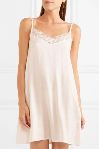 Shop Hanro Liane Lace-trimmed Jacquard Chemise In Pastel Pink