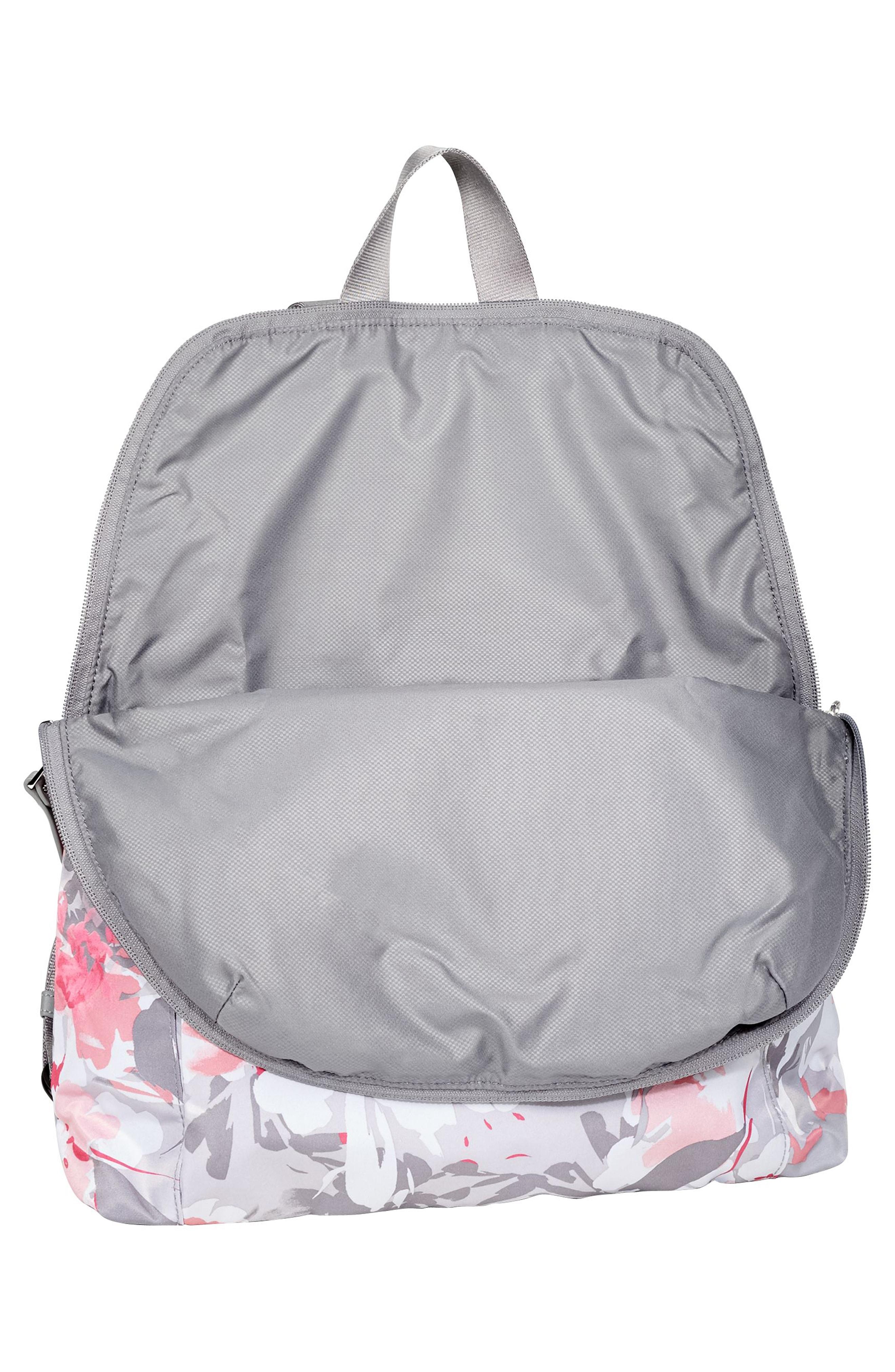 tumi just in case bag