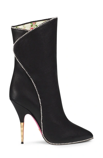 Shop Gucci Fosca Crystal Embellished Pointy Toe Boot In Black