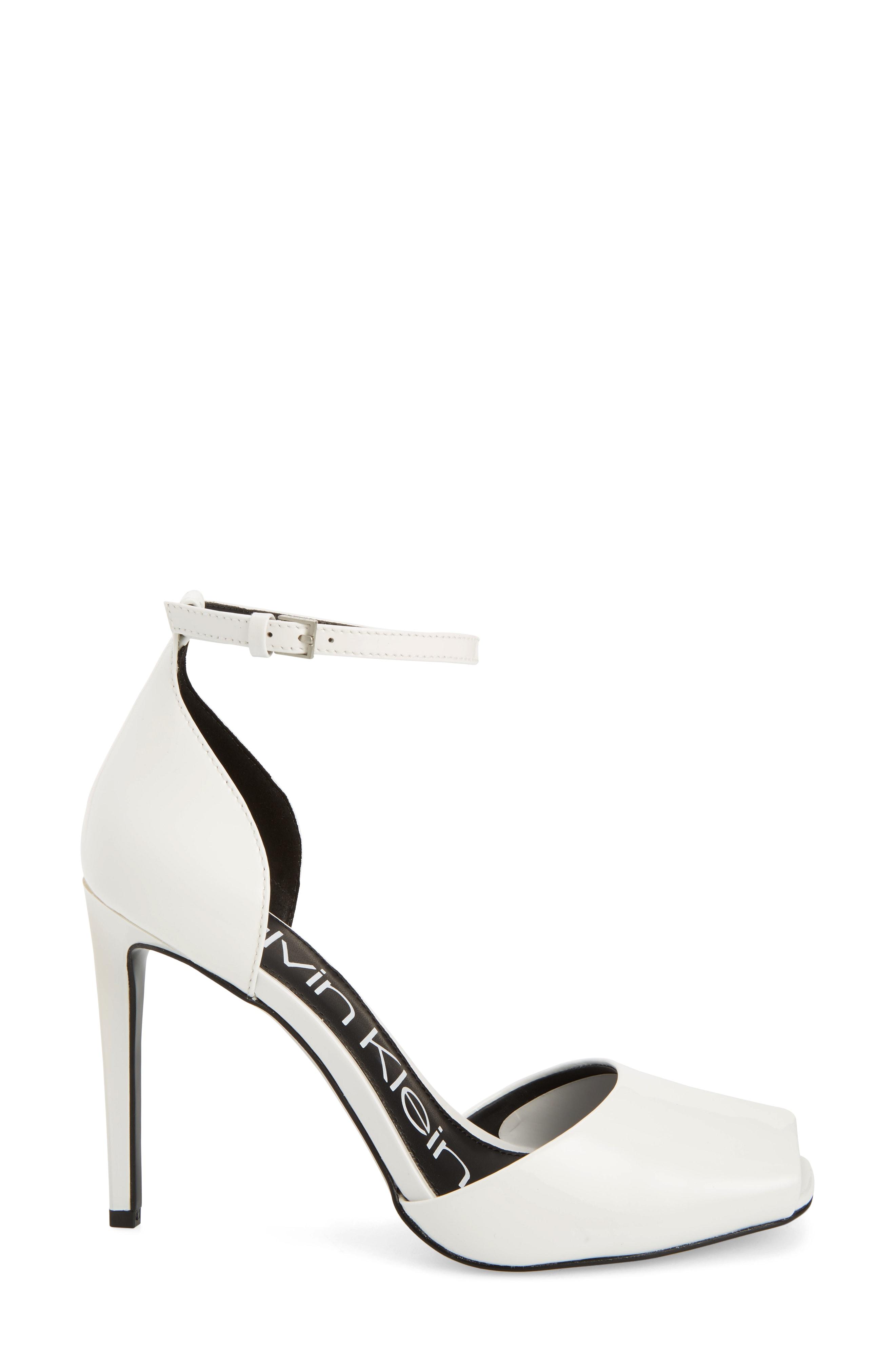calvin klein daros pump