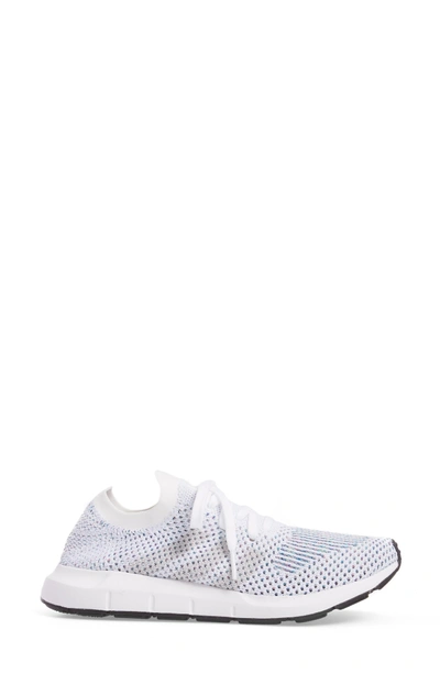 fondo Convención fondo Adidas Originals Swift Run Primeknit Training Shoe In White/ Off White/  Core Black | ModeSens