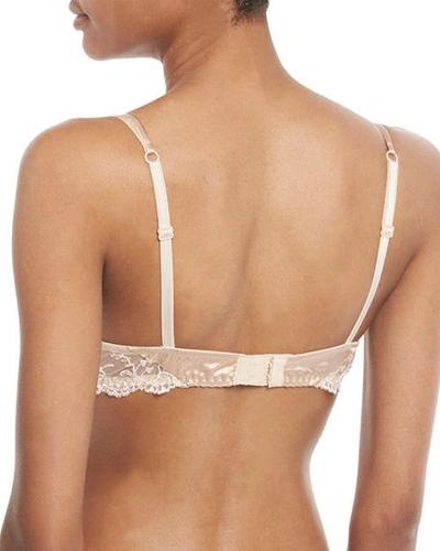 Lise Charmel Splendeur Soie Contour Lace Bra In Beige