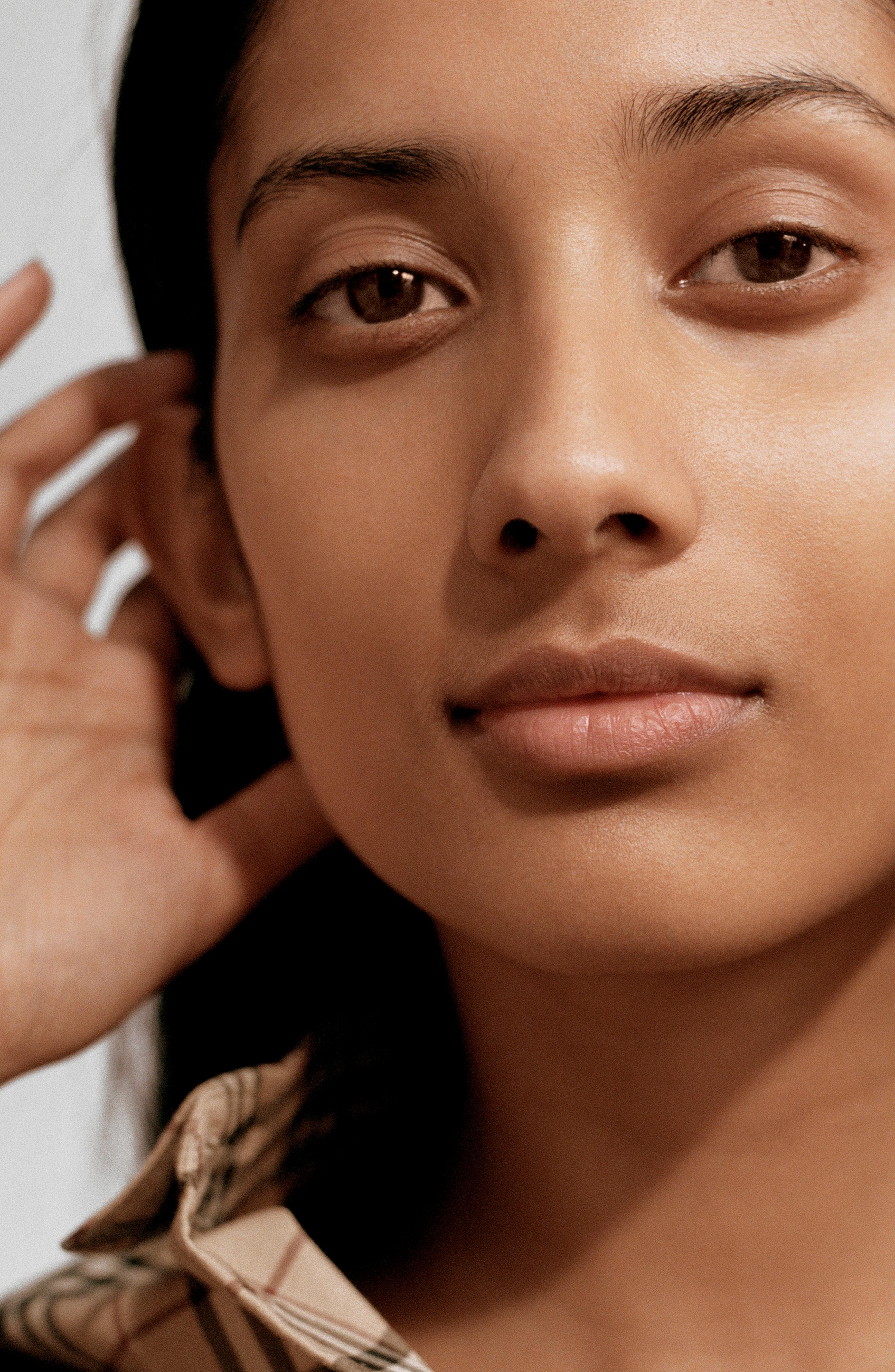 burberry fresh glow gel stick foundation