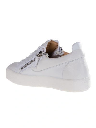 Shop Giuseppe Zanotti Low-top Sneakers In Bianco