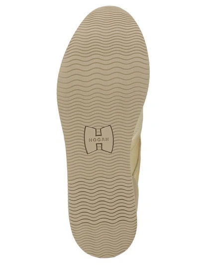 Shop Hogan Maxi H222 Sneaker In Oro Pallido
