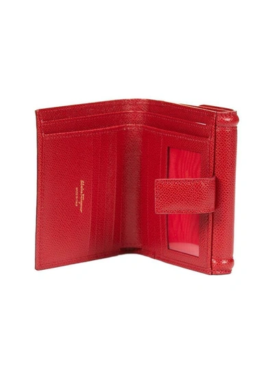Shop Ferragamo Vara Bow Wallet In Rosso