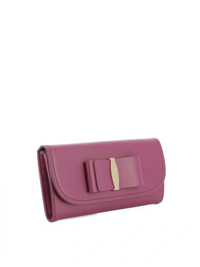 Shop Ferragamo Violet Leather Wallet In Purple