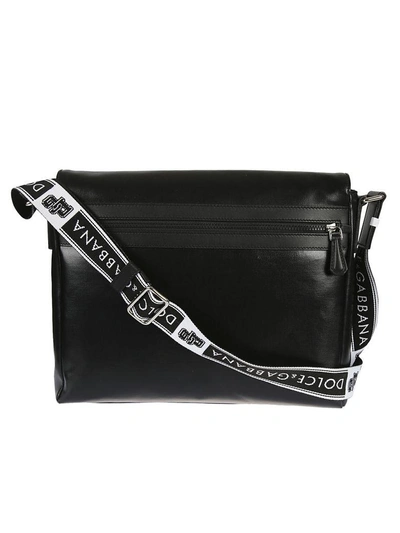 Shop Dolce & Gabbana Messenger Shoulder Bag In Nero