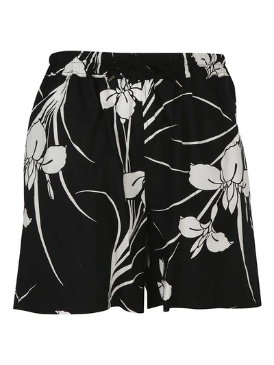 Shop N°21 Floral Print Shorts In Black