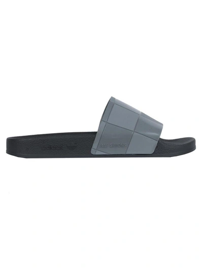 Shop Raf Simons Adidas By  Adilette Checkerboard B22525 Slipper In Nero/grigio