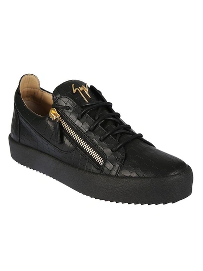 Shop Giuseppe Zanotti Zanotti Frankie Low-top Cracked Sneakers In Black