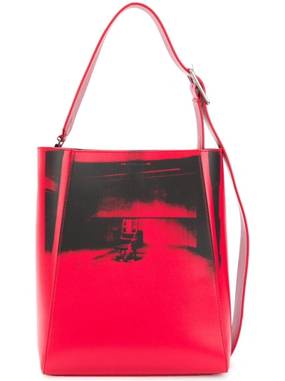 Shop Calvin Klein 205w39nyc X Andy Warhol Little Electric Chair Tote Bag - Red