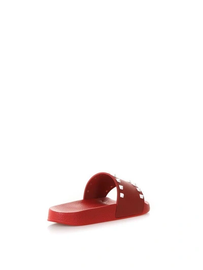 Shop Valentino Red Rubber Rockstuds Slides