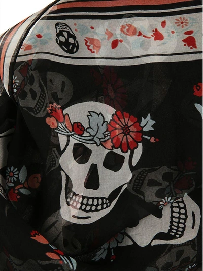 Shop Alexander Mcqueen Skull Foulard In Black-ivory