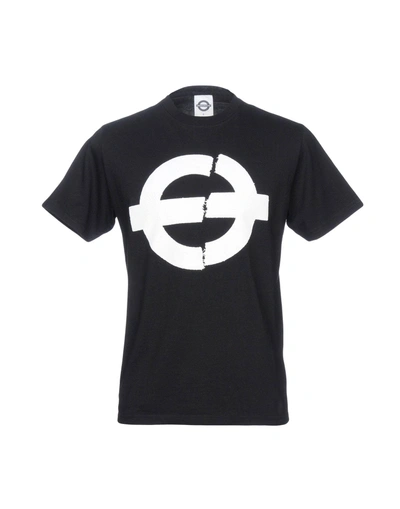 Shop Roundel London T-shirts In Black