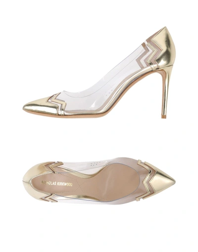 Shop Nicholas Kirkwood Pump In Gold