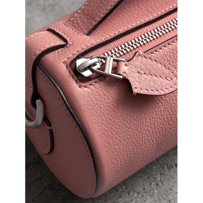 Shop Burberry The Leather Barrel Bag In Dusty Rose