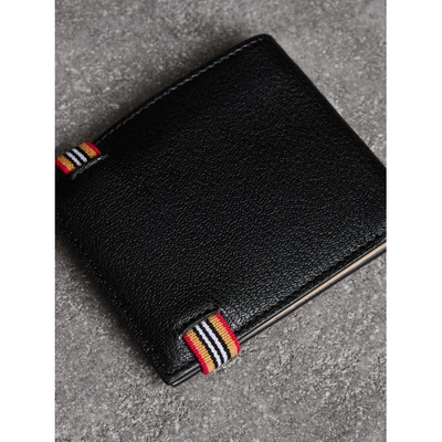 Burberry Icon Stripe Bifold Wallet - Farfetch
