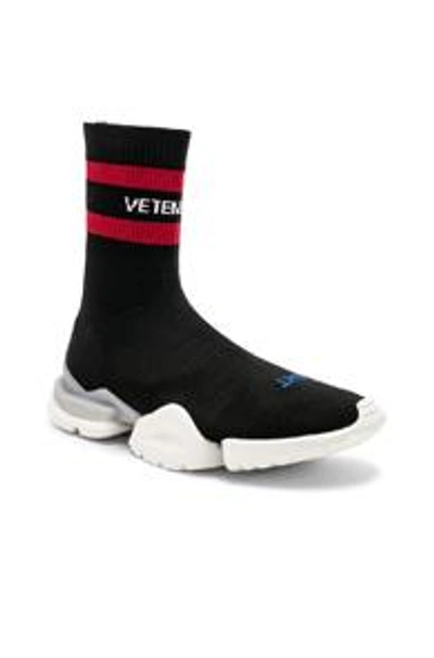 Shop Vetements X Reebok Sock Pumps In Black