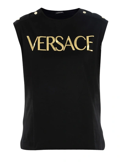 Shop Versace Gianni T-shirt In Black
