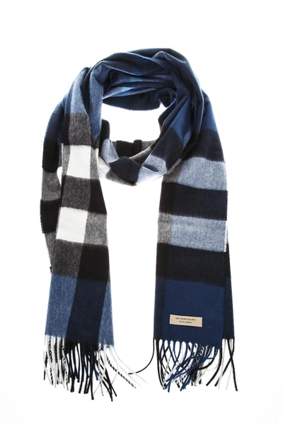 Shop Burberry Blue Classic Fringed Scarf In Cashmere In Blue Marine
