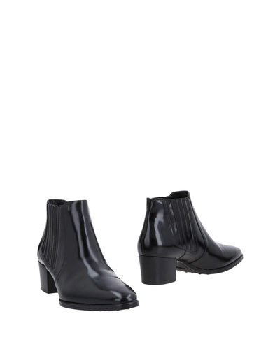 Shop Tod's Ankle Boot In Black