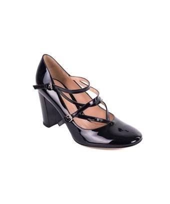 black patent leather mary jane pumps