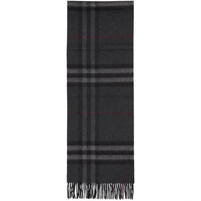 Shop Burberry Grey Cashmere Giant Check Scarf In Charcoal