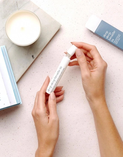 This Works Deep Sleep Breathe In 8ml - Clear In Clear