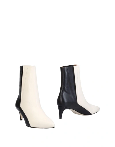 Shop Atp Atelier Ankle Boot In Ivory