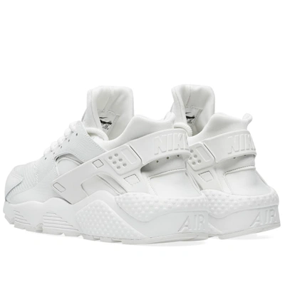 Shop Nike Air Huarache Run Se W In White