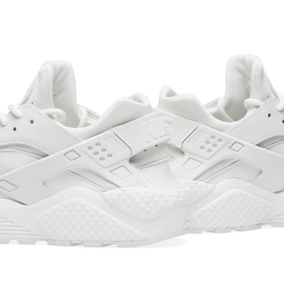 Shop Nike Air Huarache Run Se W In White