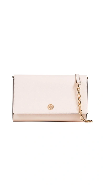 Shop Tory Burch Robinson Chain Wallet In Pale Apricot/royal Navy
