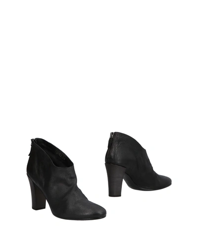 Shop Roberto Del Carlo Ankle Boot In Black